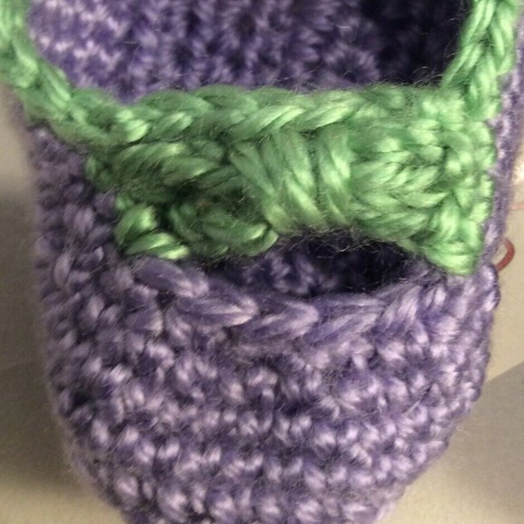 Set of 2 Hand Made Knitted Crocheted Infant Baby Booties Boots Slippers Shower - Picture 12 of 12